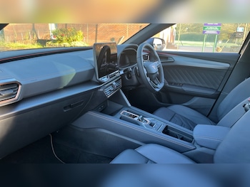 Used Cupra Leon 2025 for sale - 76609764: Photo