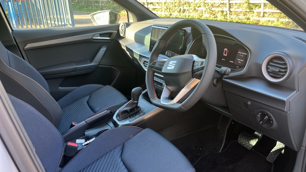 Used SEAT Arona 2025 for sale - 76434940: Photo 2