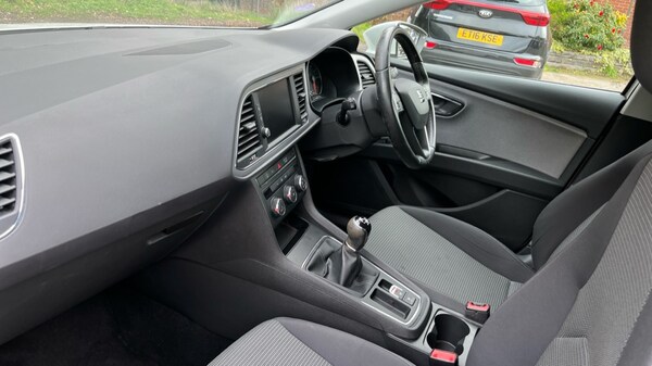 Used SEAT Leon 2019 for sale - 76074626: Photo 2