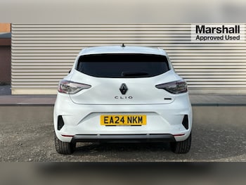 Used Renault Clio 2024 for sale - 76355097: Photo