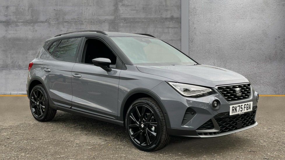 Used SEAT Arona 2025 for sale - 76609600: Photo 1