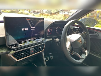 Used Cupra Leon 2025 for sale - 76008035: Photo 2