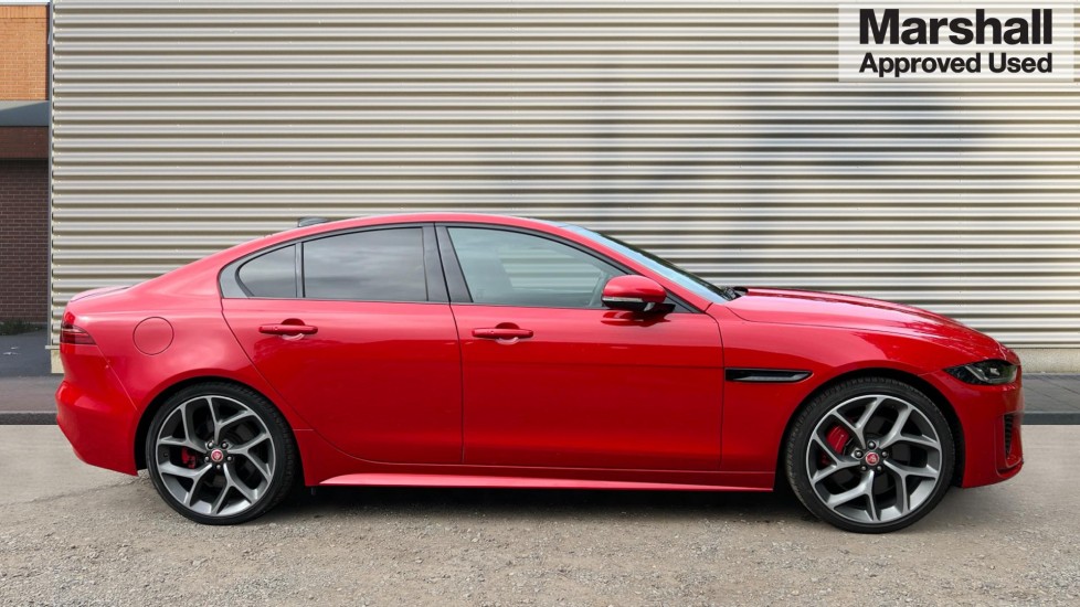Used Jaguar XE 2023 for sale - 75943279: Photo 2