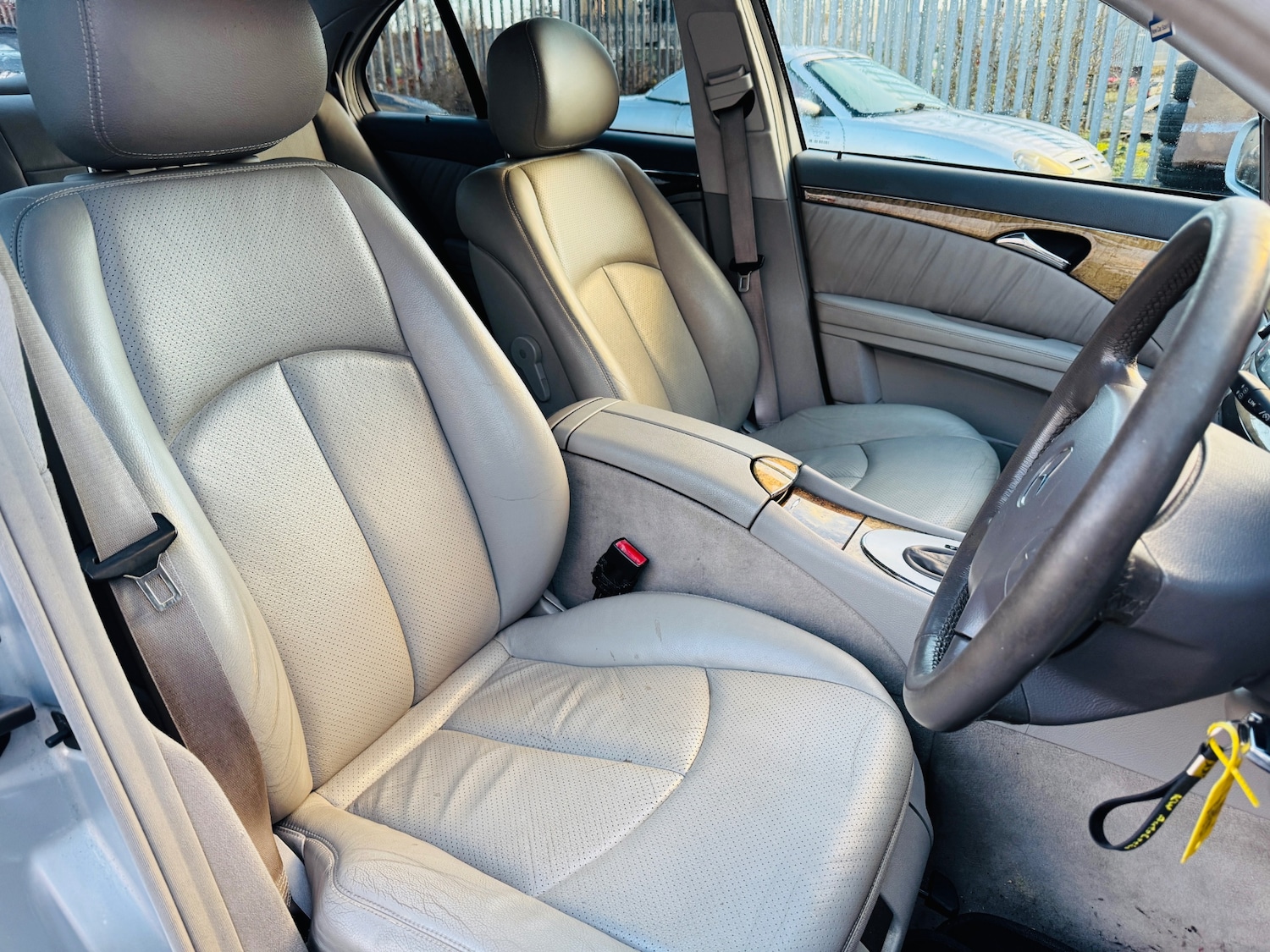 Used Mercedes-Benz E Class 2005 for sale - 76964300: Photo 14