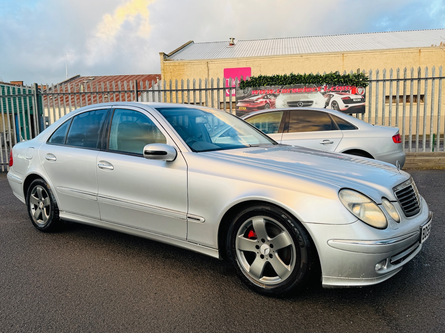Used Mercedes-Benz E Class 2005 for sale - 76964300: Photo 19