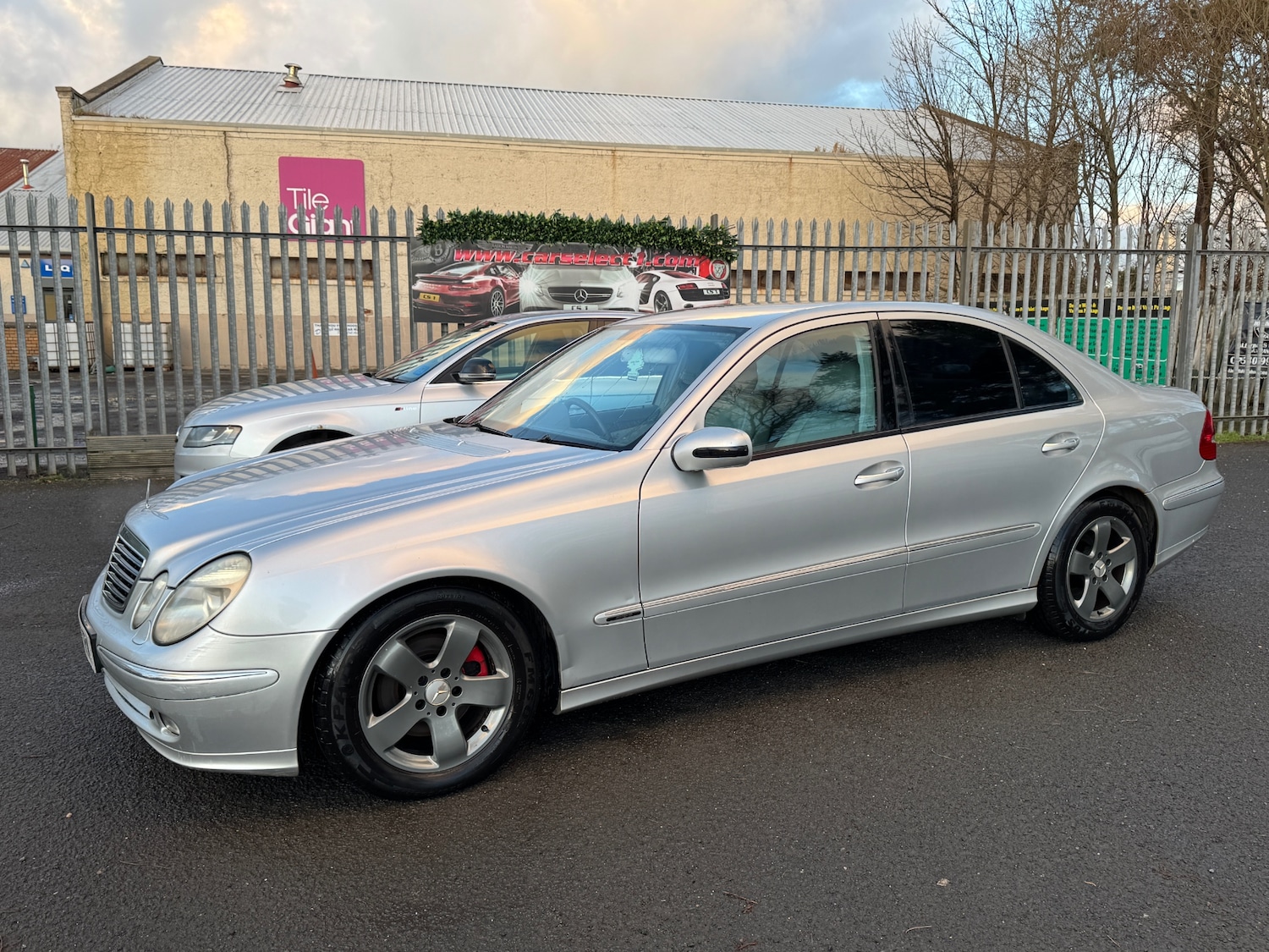 Used Mercedes-Benz E Class 2005 for sale - 76964300: Photo 7