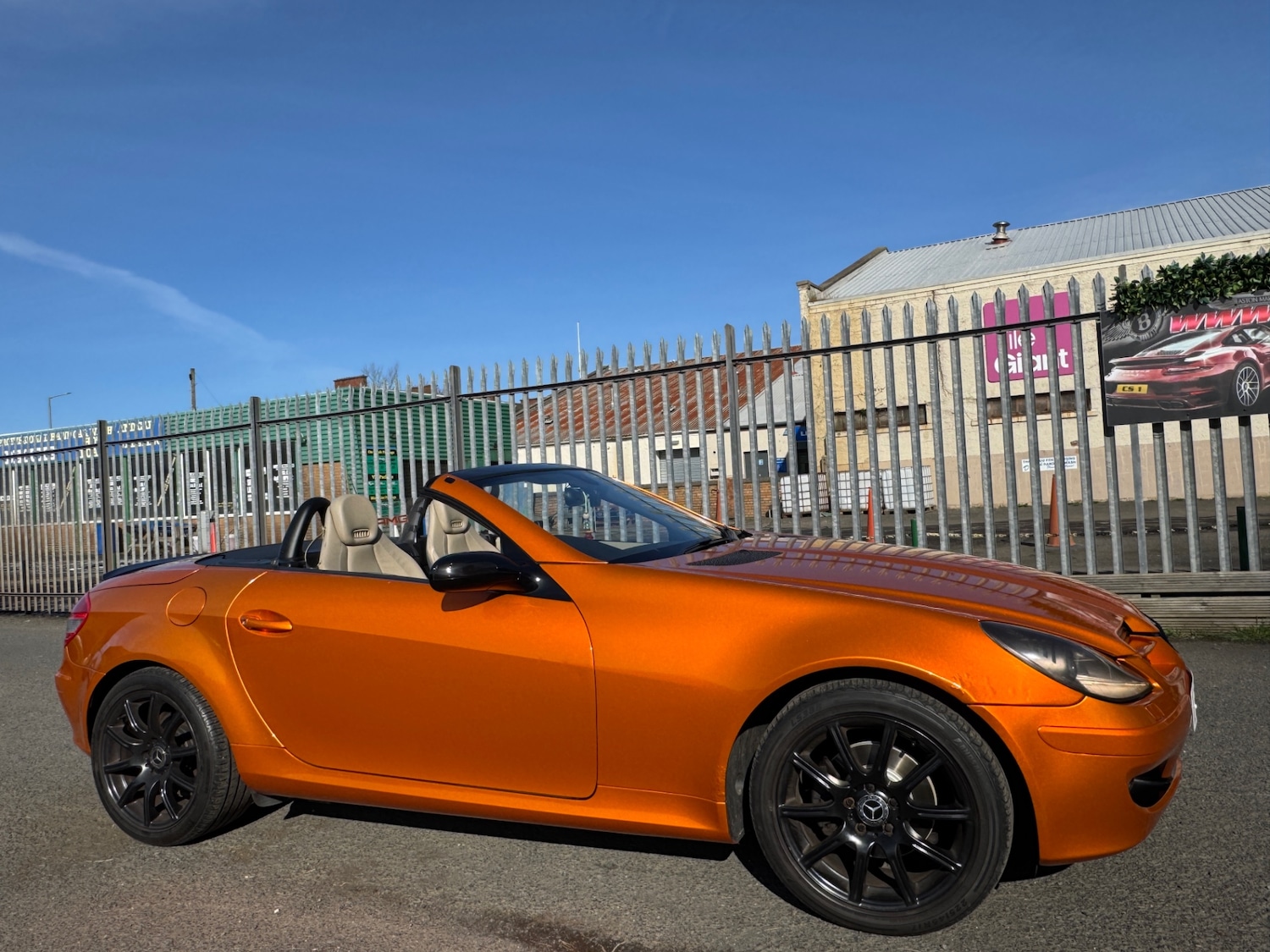 Used Mercedes-Benz SLK 2005 for sale - 77959843: Photo 2