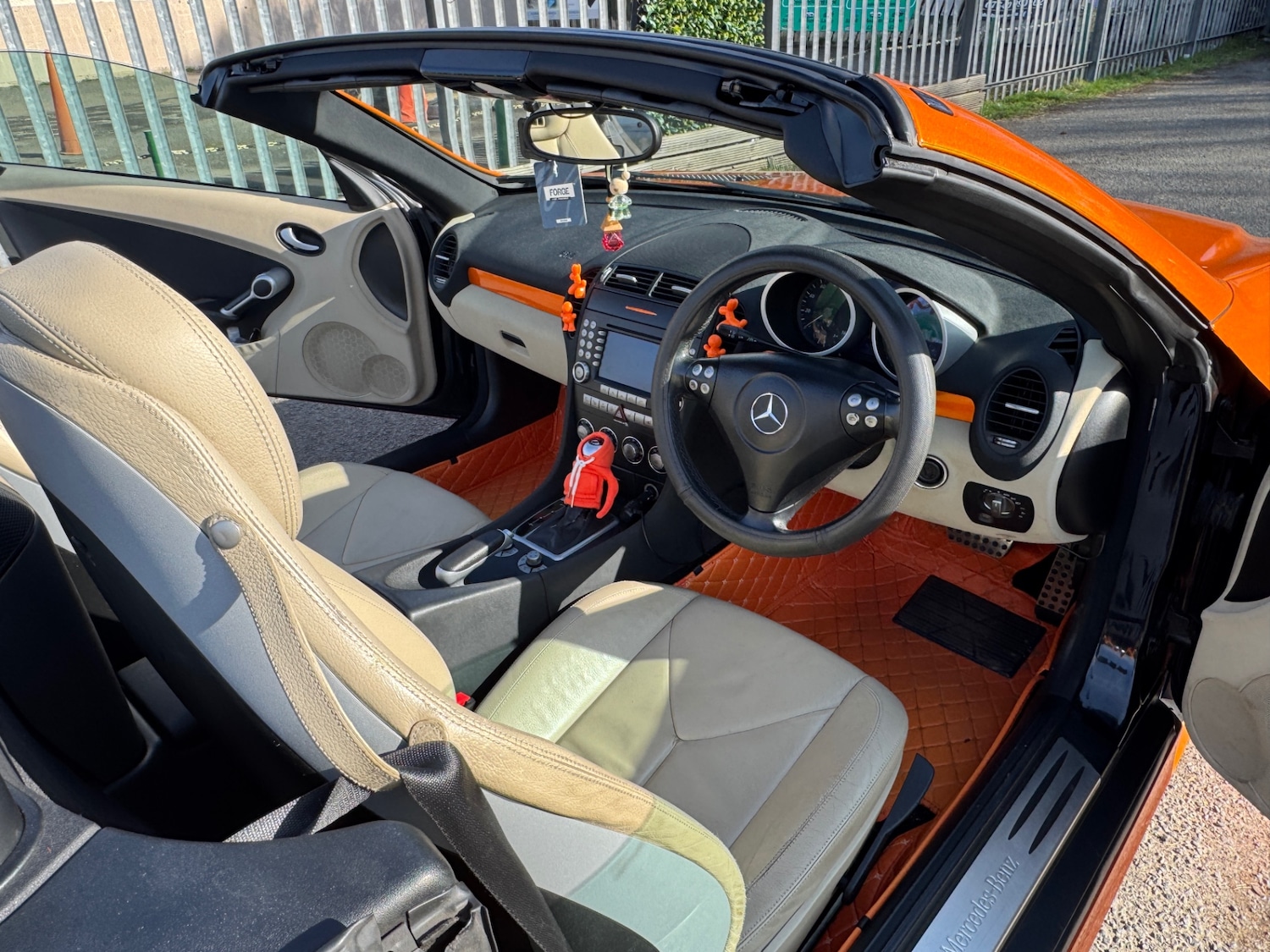 Used Mercedes-Benz SLK 2005 for sale - 77959843: Photo 6