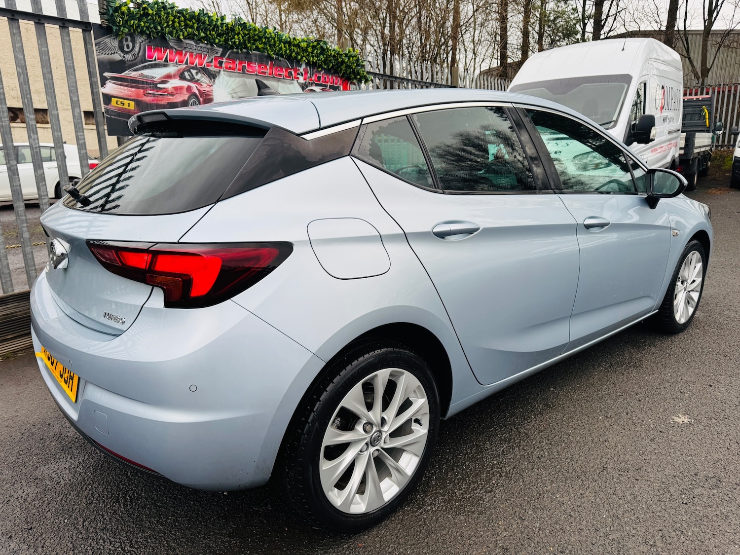Used Vauxhall Astra 2017 for sale - 76786959: Photo 3