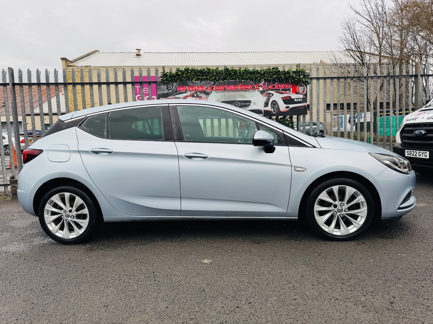 Used Vauxhall Astra 2017 for sale - 76786959: Photo 4