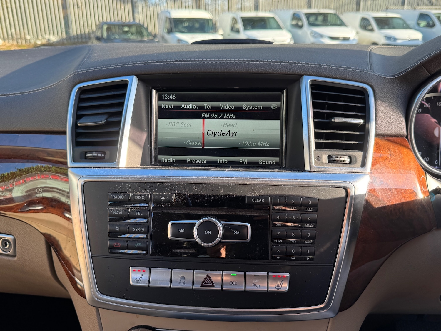 Used Mercedes-Benz GL Class 2014 for sale - 76589740: Photo 10