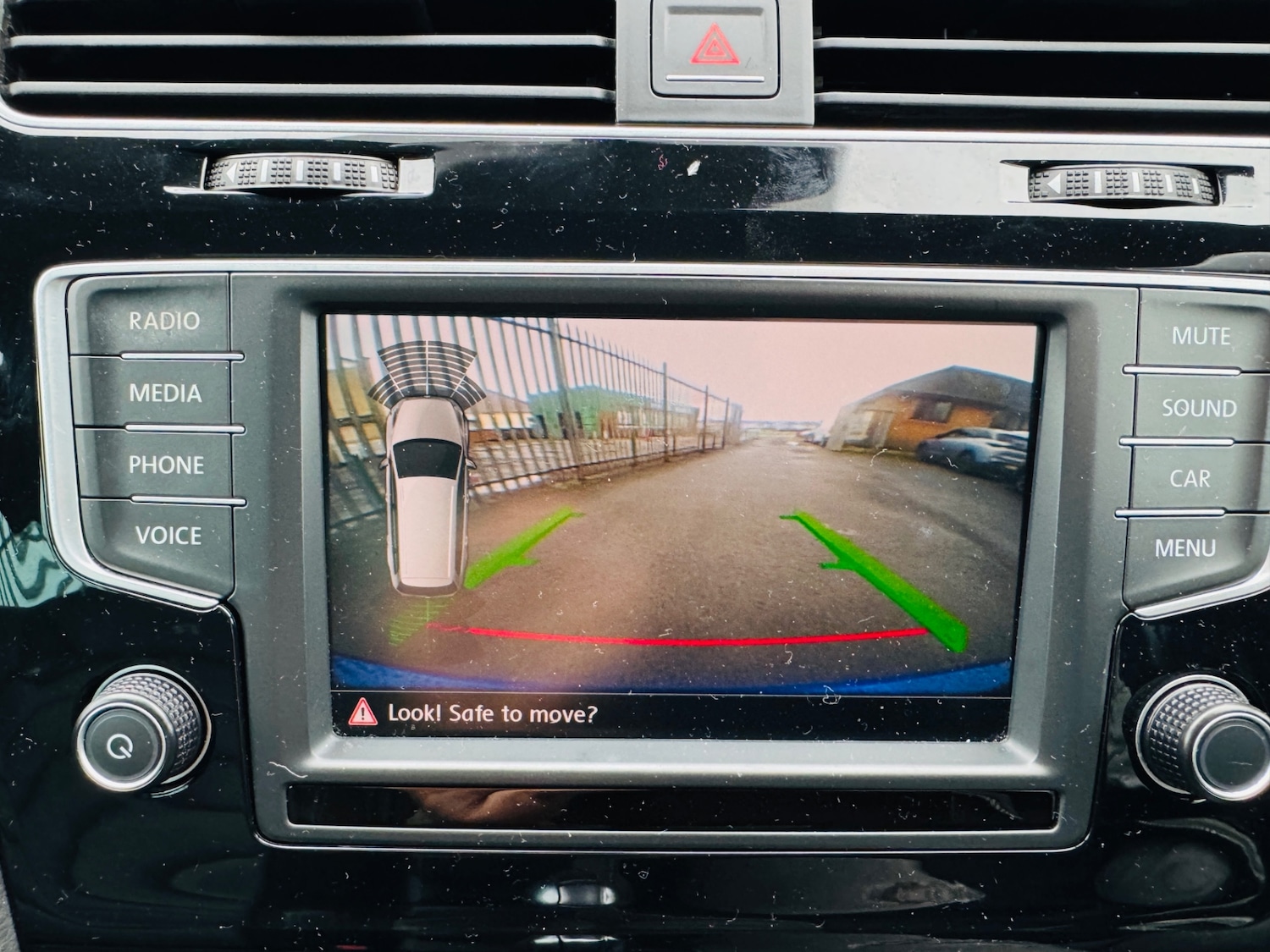 Used Volkswagen Golf 2015 for sale - 77168636: Photo 4