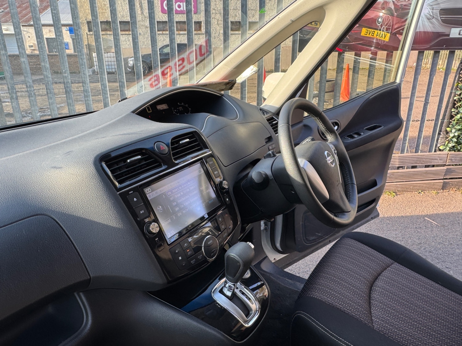 Used Nissan Serena 2025 for sale - 76612500: Photo 12