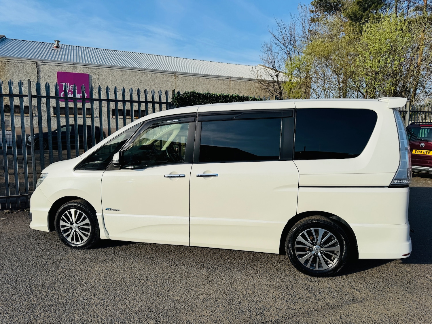 Used Nissan Serena 2025 for sale - 76612500: Photo 4