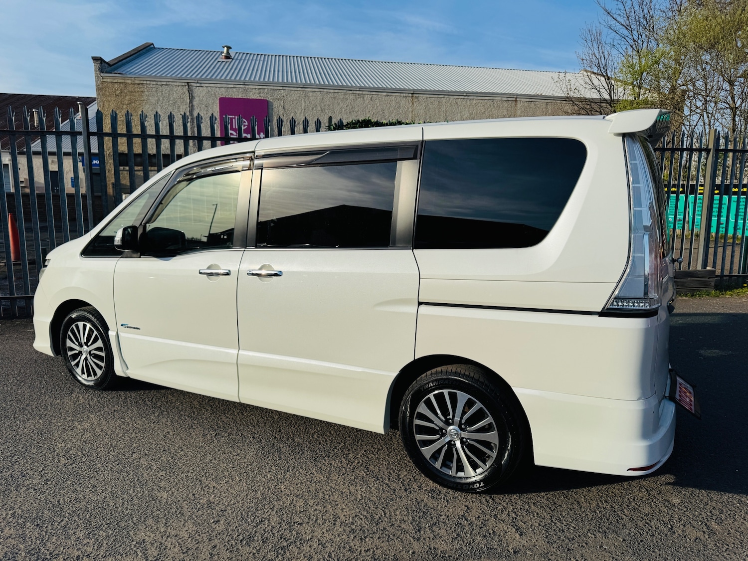 Used Nissan Serena 2025 for sale - 76612500: Photo 5