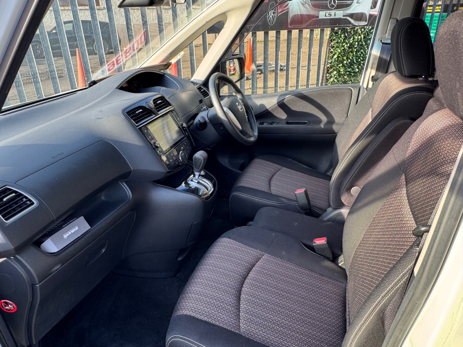 Used Nissan Serena 2025 for sale - 76612500: Photo 8