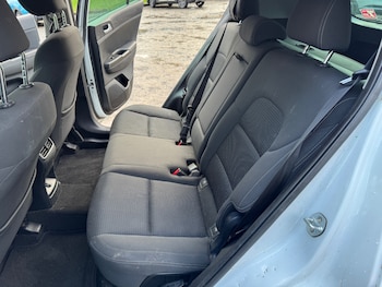 Used Kia Sportage 2016 for sale - 76744005: Photo