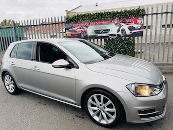 Volkswagen - Golf