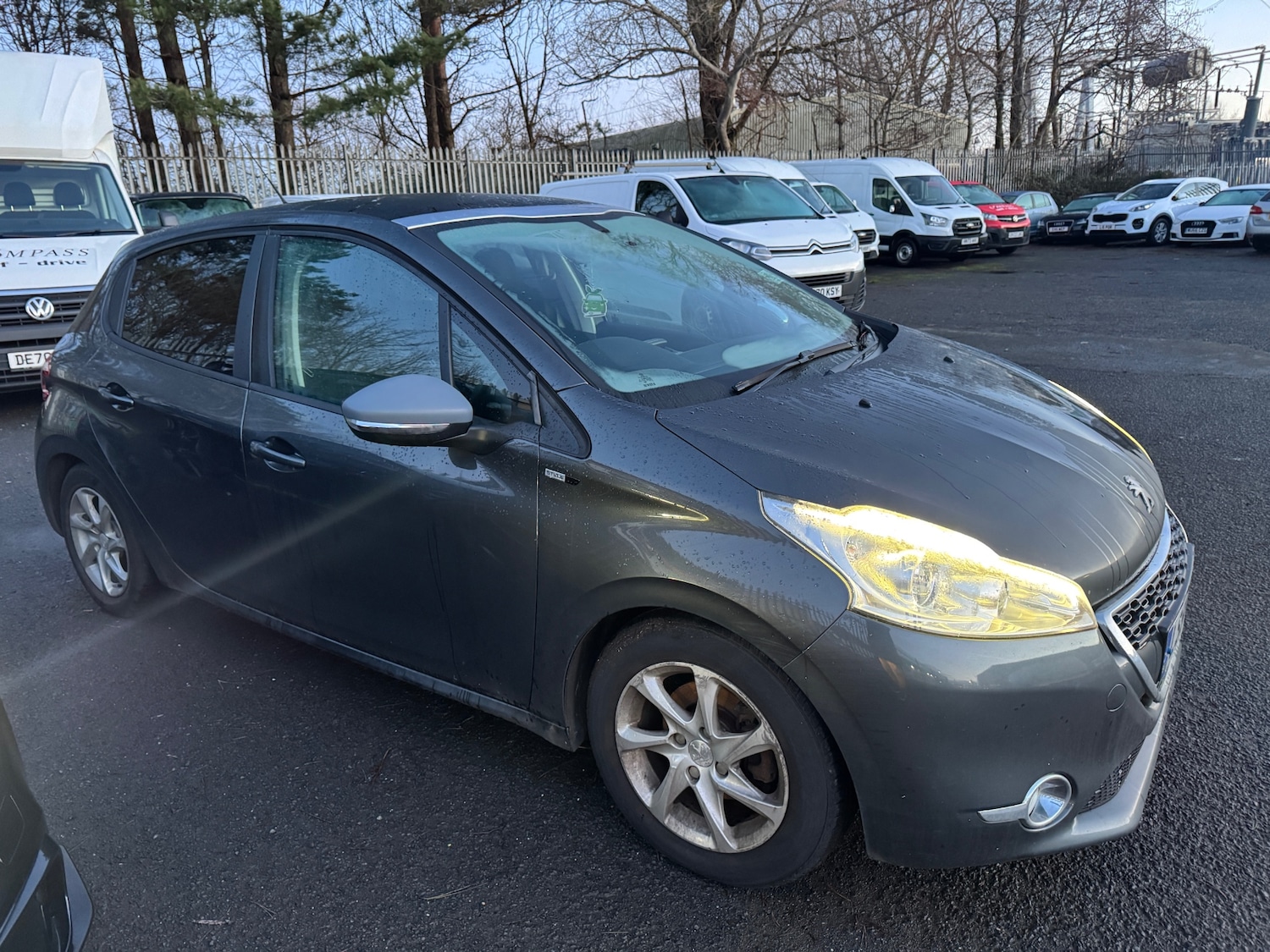 Used Peugeot 208 2015 for sale - 76931016: Photo 1