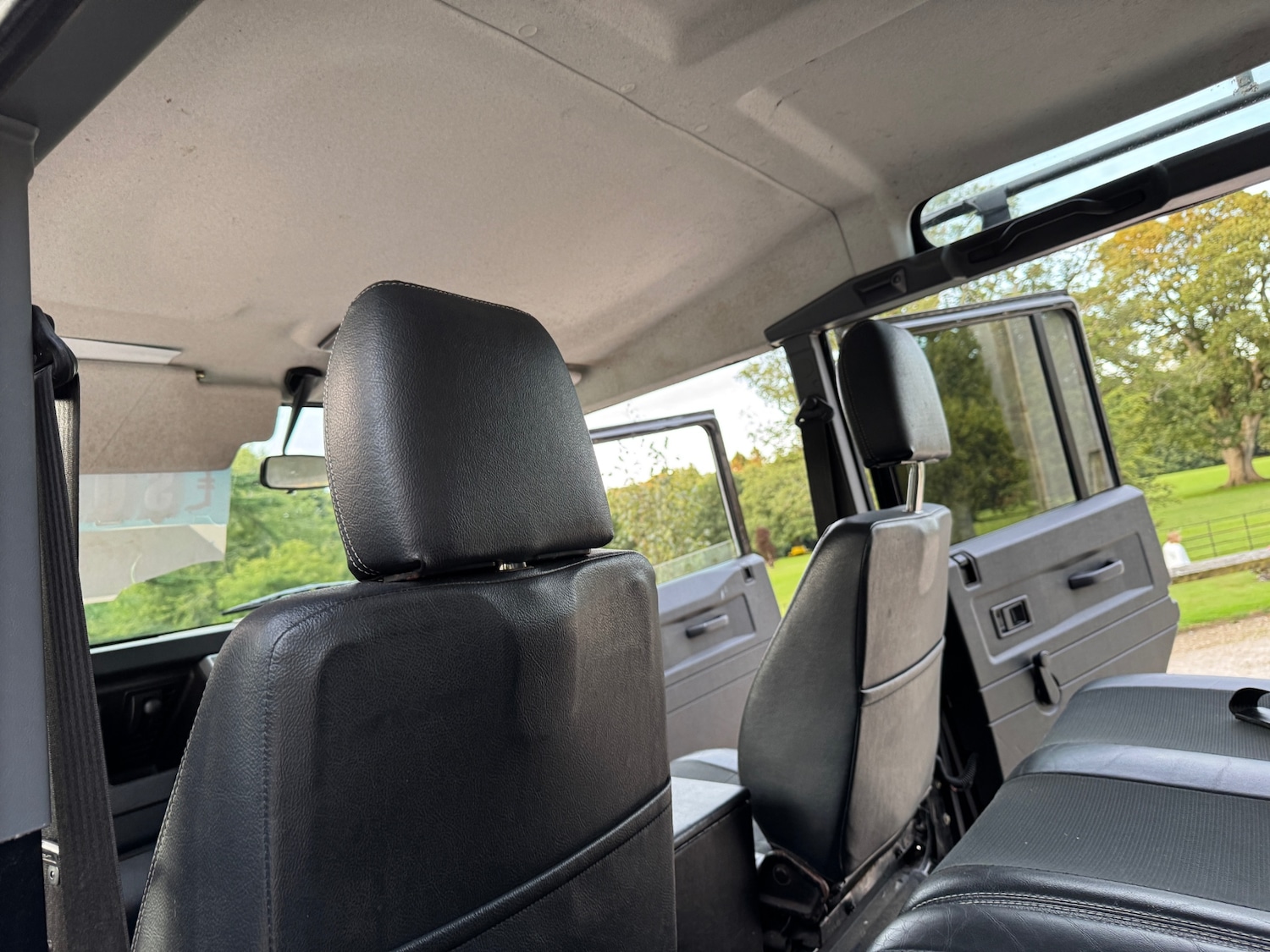 Used Land Rover Defender 2006 for sale - 75687100: Photo 11