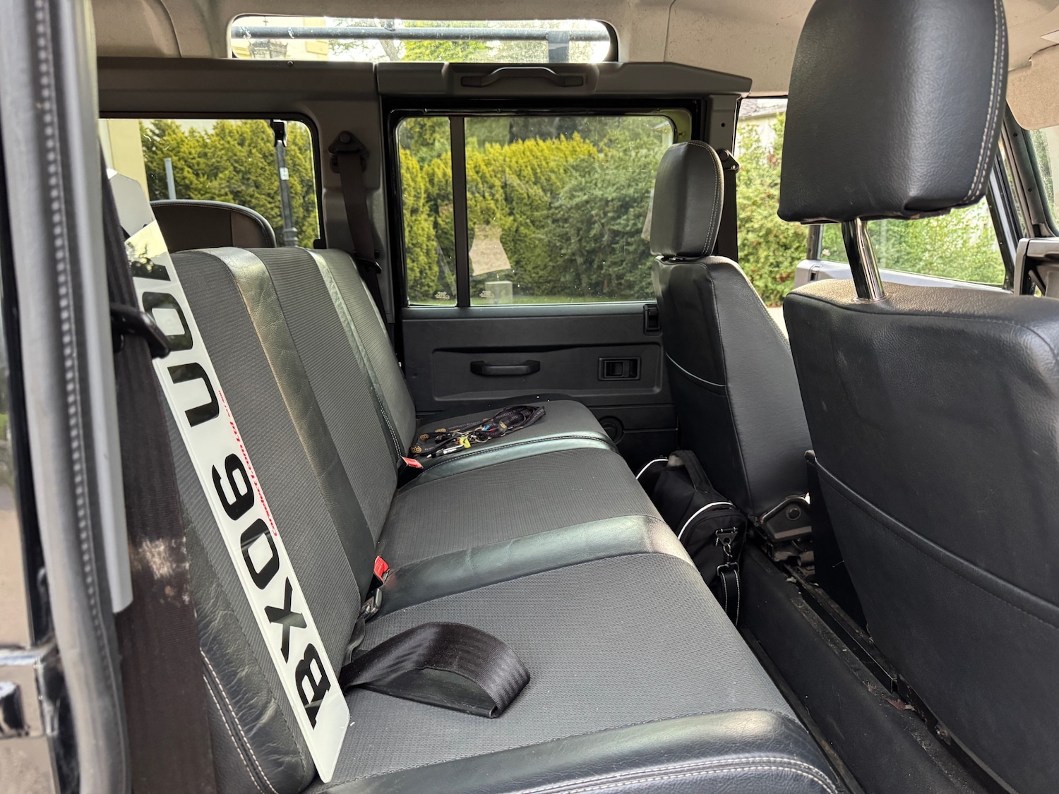 Used Land Rover Defender 2006 for sale - 75687100: Photo 12