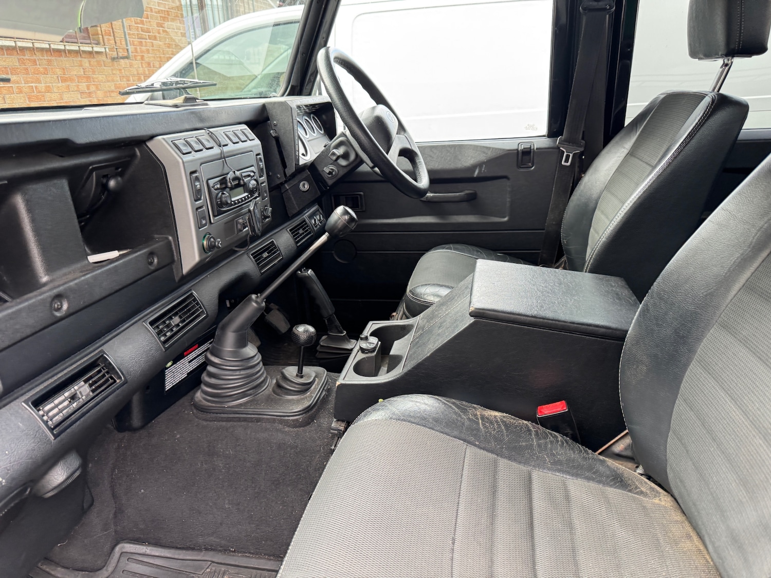 Used Land Rover Defender 2006 for sale - 75687100: Photo 37