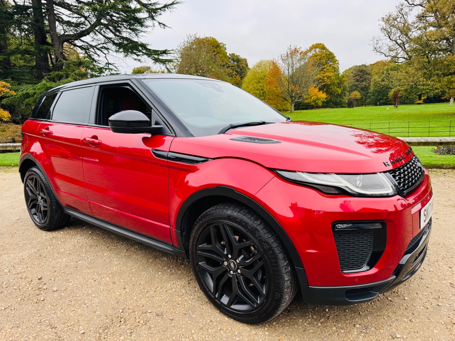 Used Land Rover Range Rover Evoque 2017 for sale - 76249330: Photo 2
