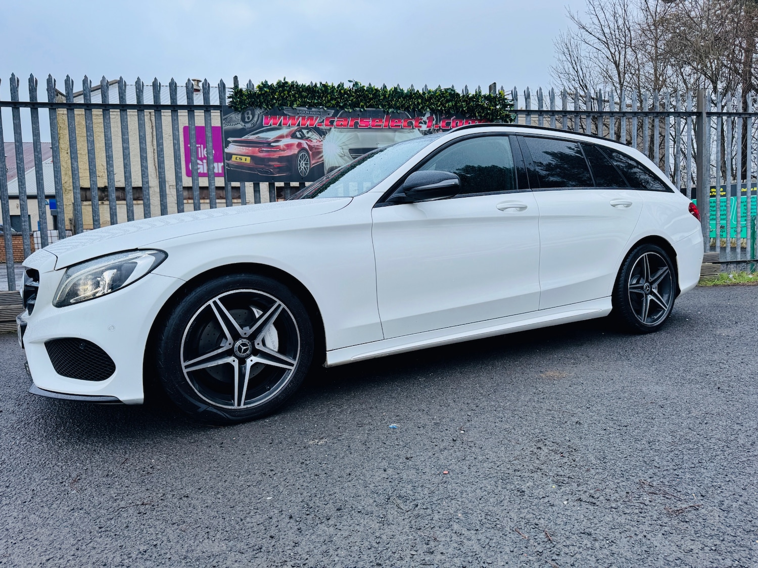 Used Mercedes-Benz C Class 2017 for sale - 77138023: Photo 11