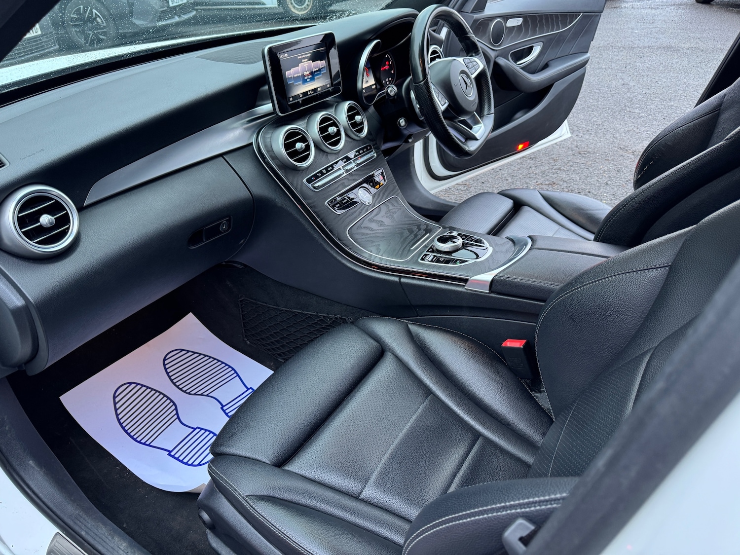 Used Mercedes-Benz C Class 2017 for sale - 77138023: Photo 4