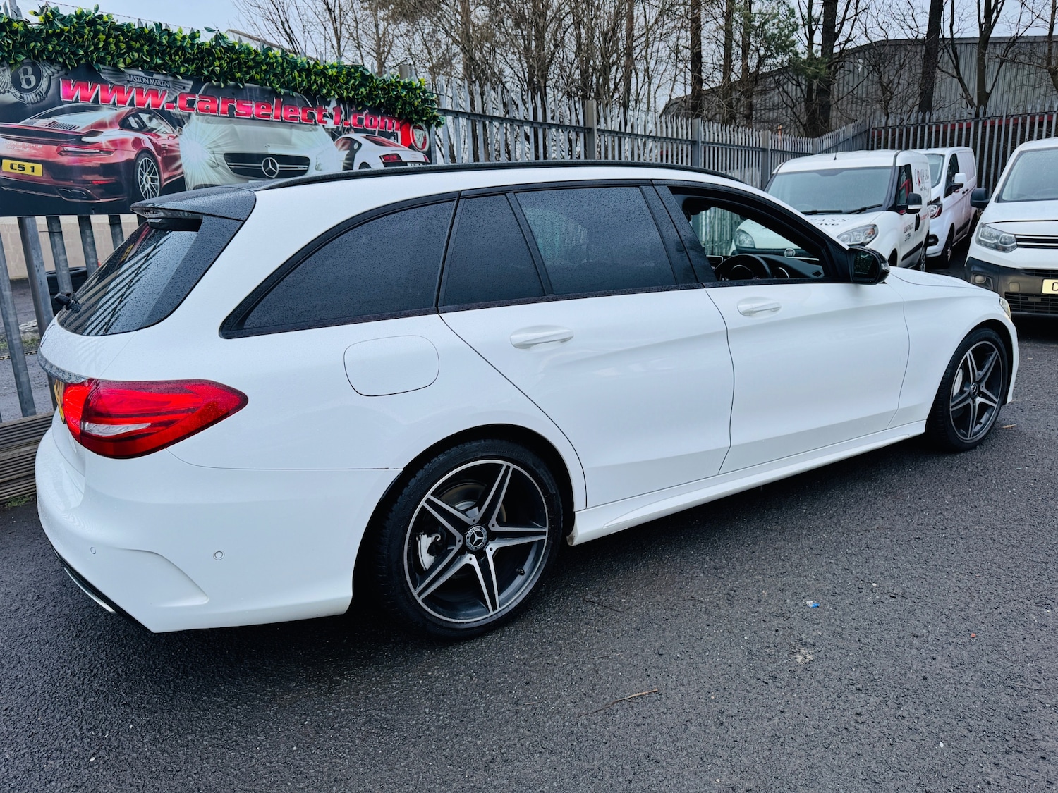 Used Mercedes-Benz C Class 2017 for sale - 77138023: Photo 9