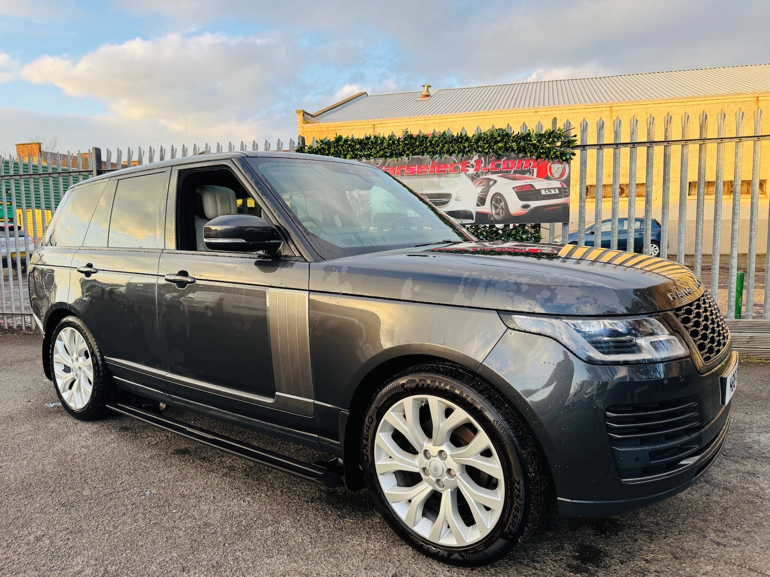Used Land Rover Range Rover 2019 for sale - 77314406: Photo 1