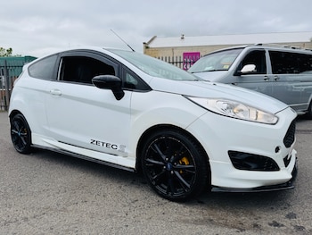 Used Ford Fiesta 2014 for sale - 78825857: Photo