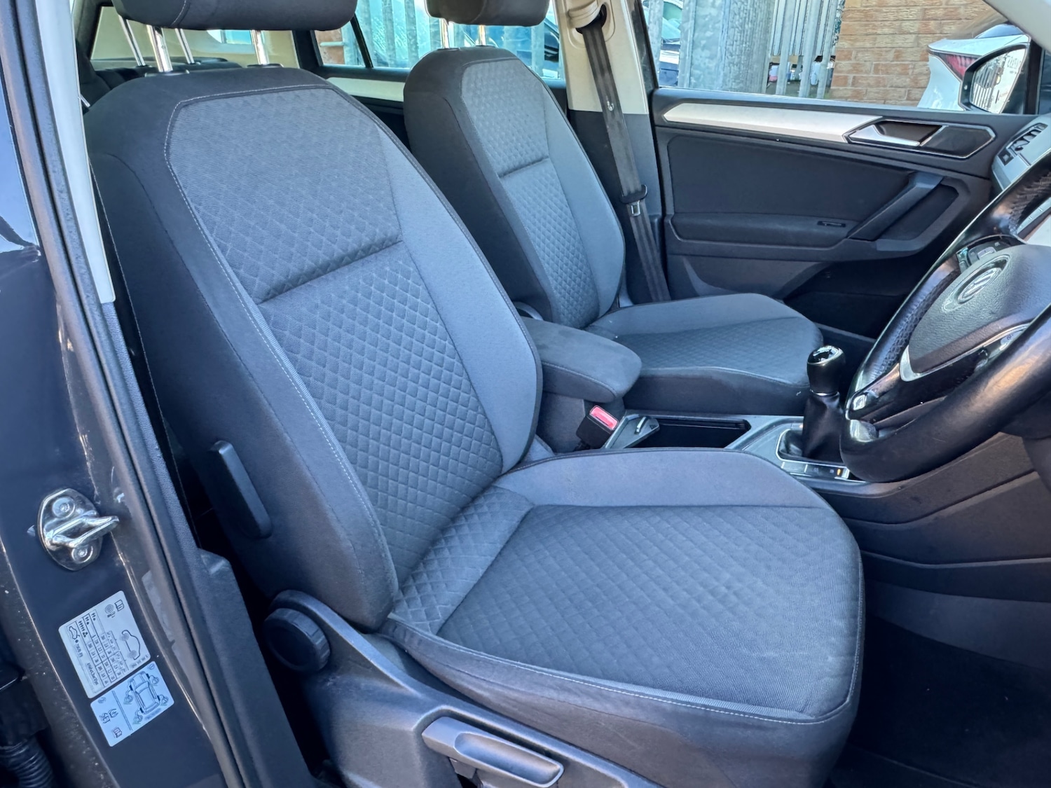 Used Volkswagen Tiguan 2017 for sale - 76705617: Photo 14