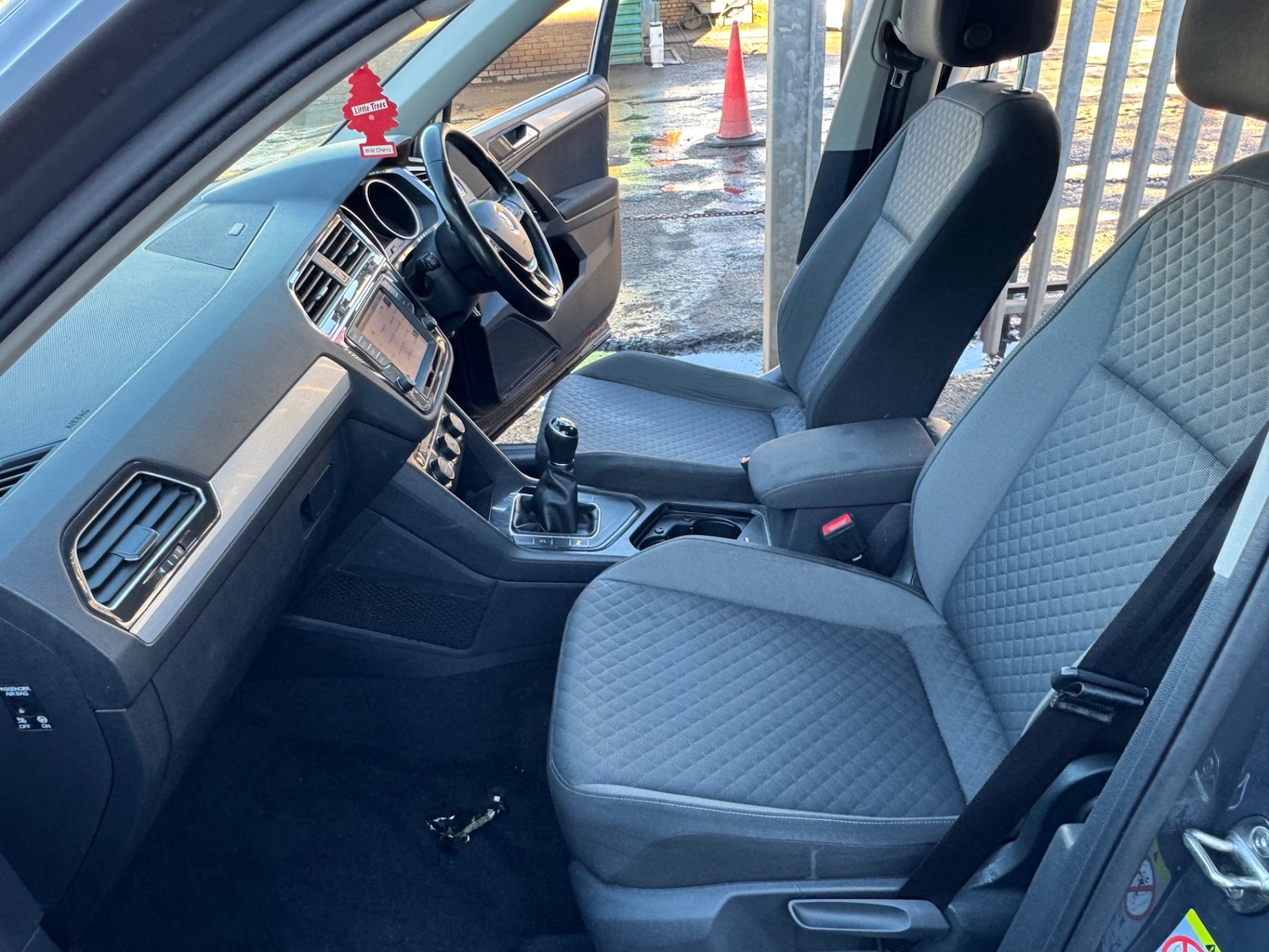 Used Volkswagen Tiguan 2017 for sale - 76705617: Photo 17