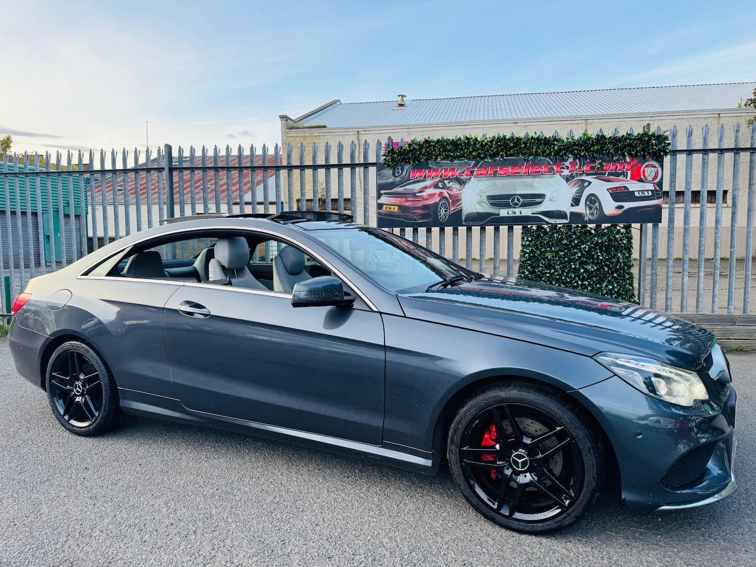 Used Mercedes-Benz E-Class 2015 for sale - 75974832: Photo 14