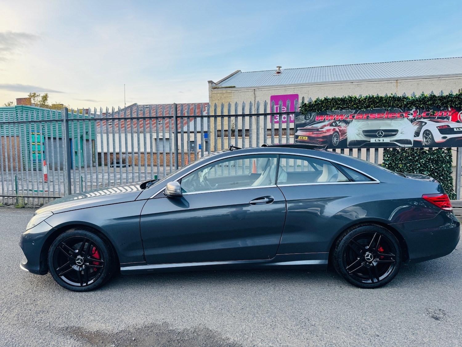 Used Mercedes-Benz E-Class 2015 for sale - 75974832: Photo 18