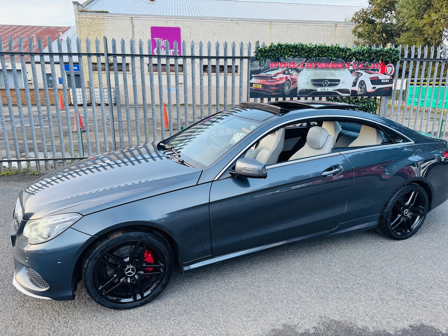Used Mercedes-Benz E-Class 2015 for sale - 75974832: Photo 21