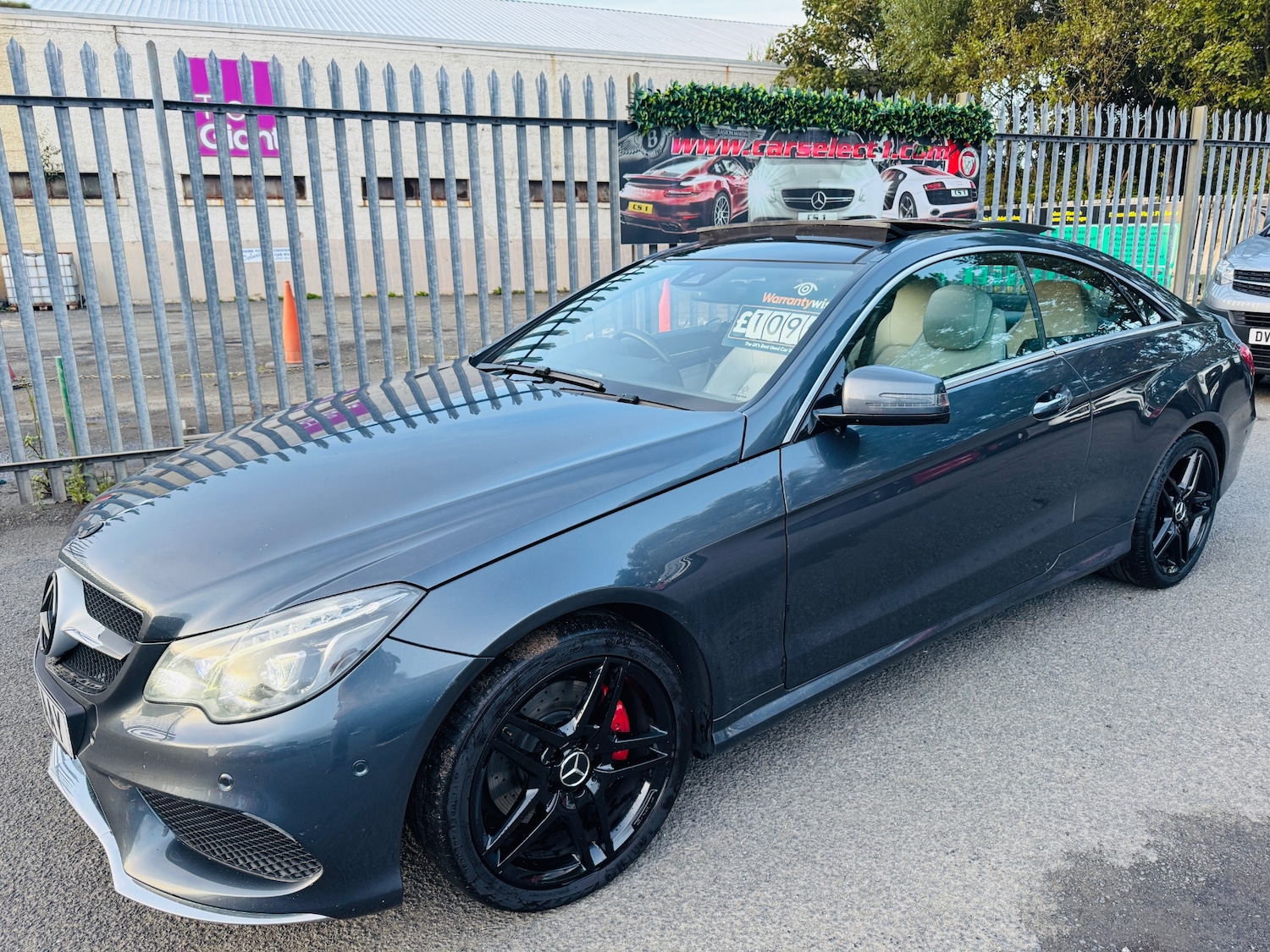 Used Mercedes-Benz E-Class 2015 for sale - 75974832: Photo 26