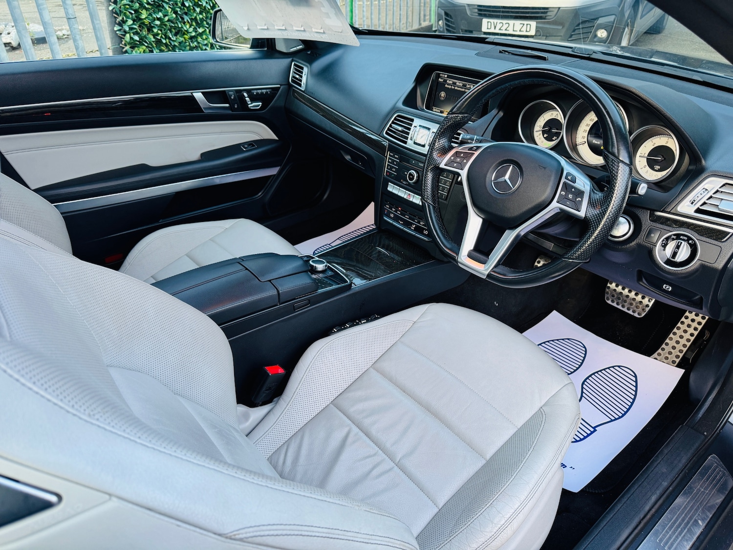 Used Mercedes-Benz E-Class 2015 for sale - 75974832: Photo 8