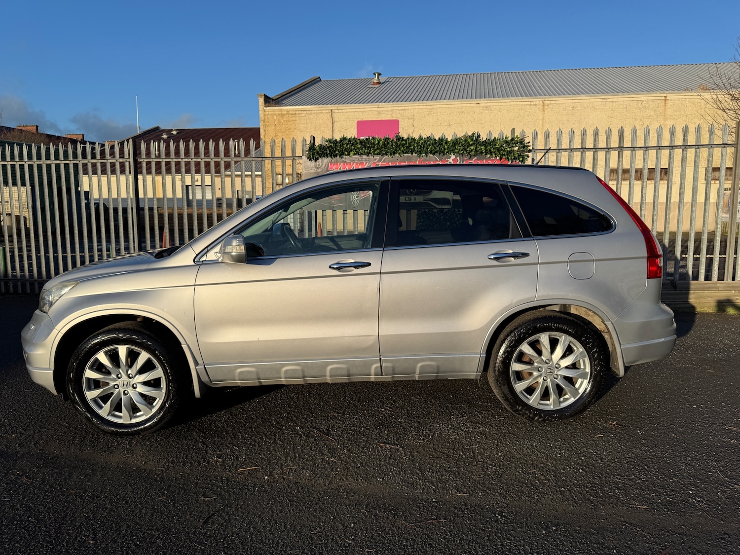 Used Honda CR-V 2010 for sale - 76964299: Photo 4