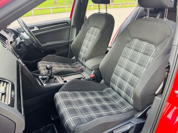 Used Volkswagen Golf 2016 for sale - 75687102: Photo 12