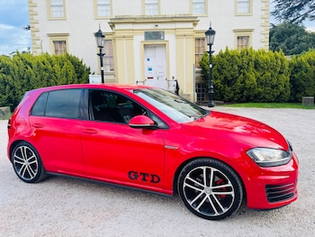 Volkswagen - Golf