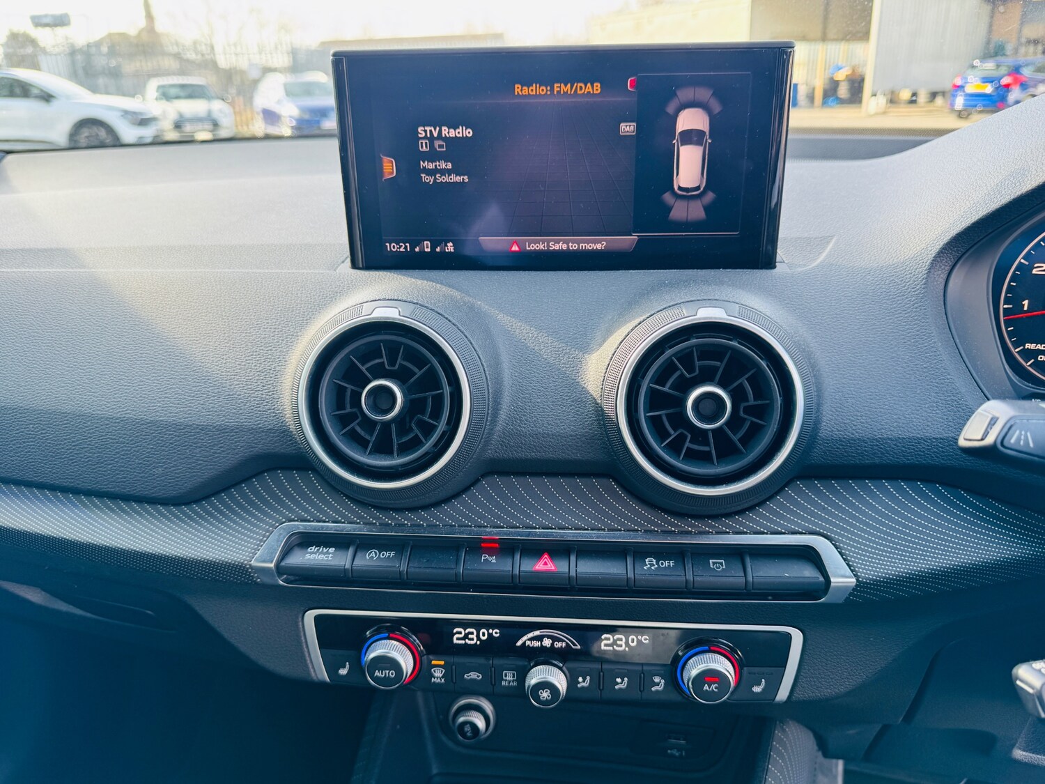 Used Audi Q2 2016 for sale - 77946060: Photo 17