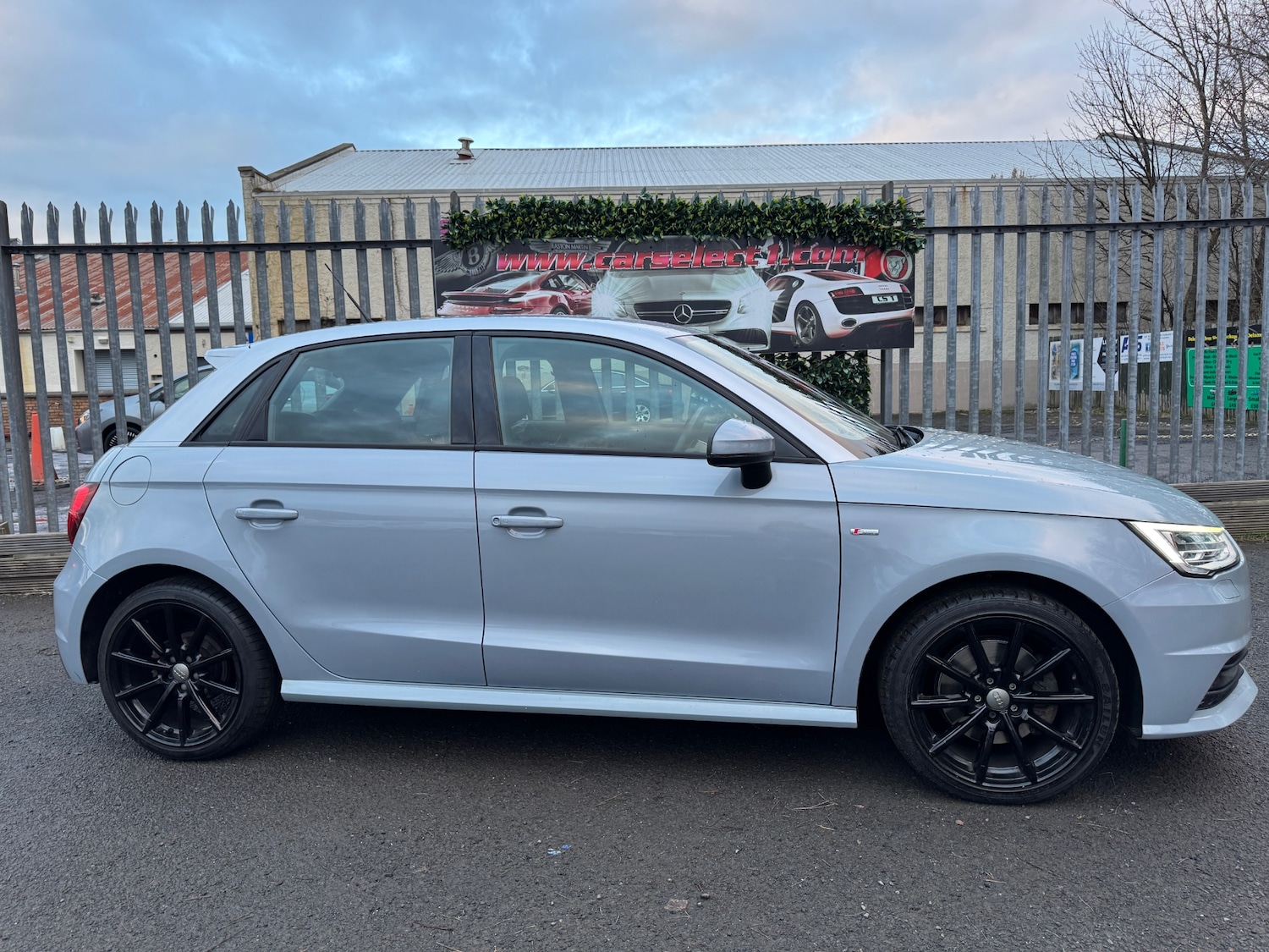 Used Audi A1 2018 for sale - 77483837: Photo 2