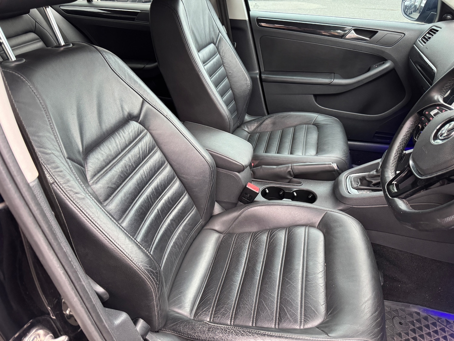 Used Volkswagen Jetta 2015 for sale - 76018318: Photo 10