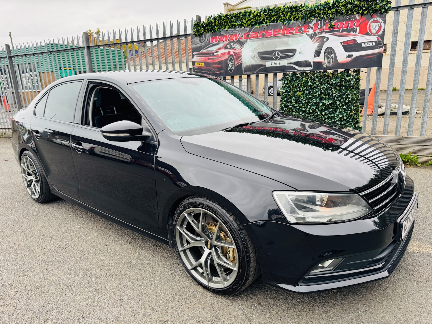 Used Volkswagen Jetta 2015 for sale - 76018318: Photo 3