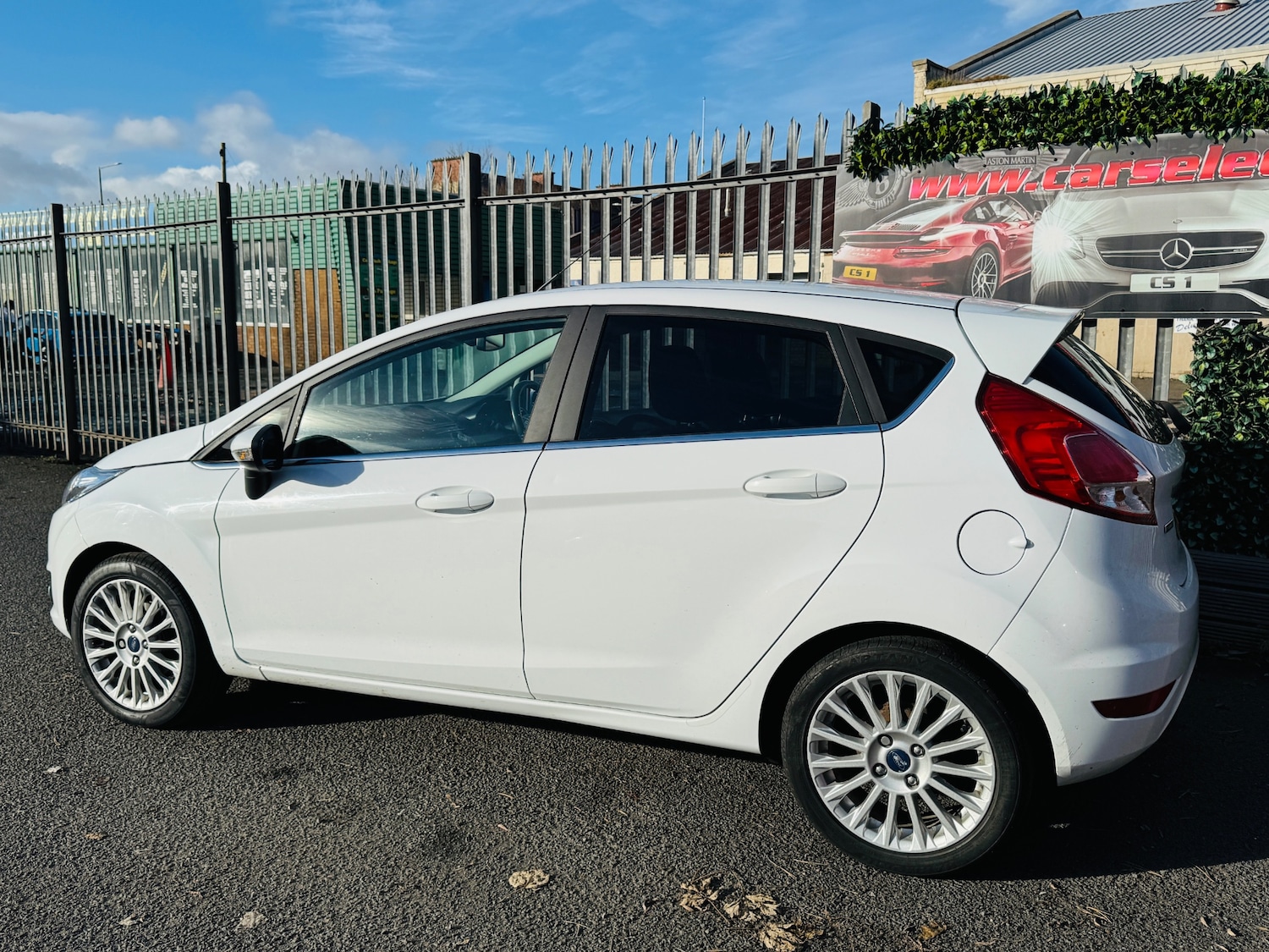 Used Ford Fiesta 2015 for sale - 76361659: Photo 10