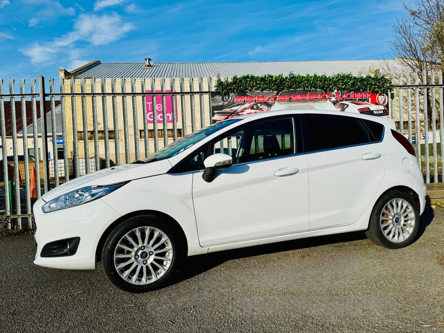 Used Ford Fiesta 2015 for sale - 76361659: Photo 13