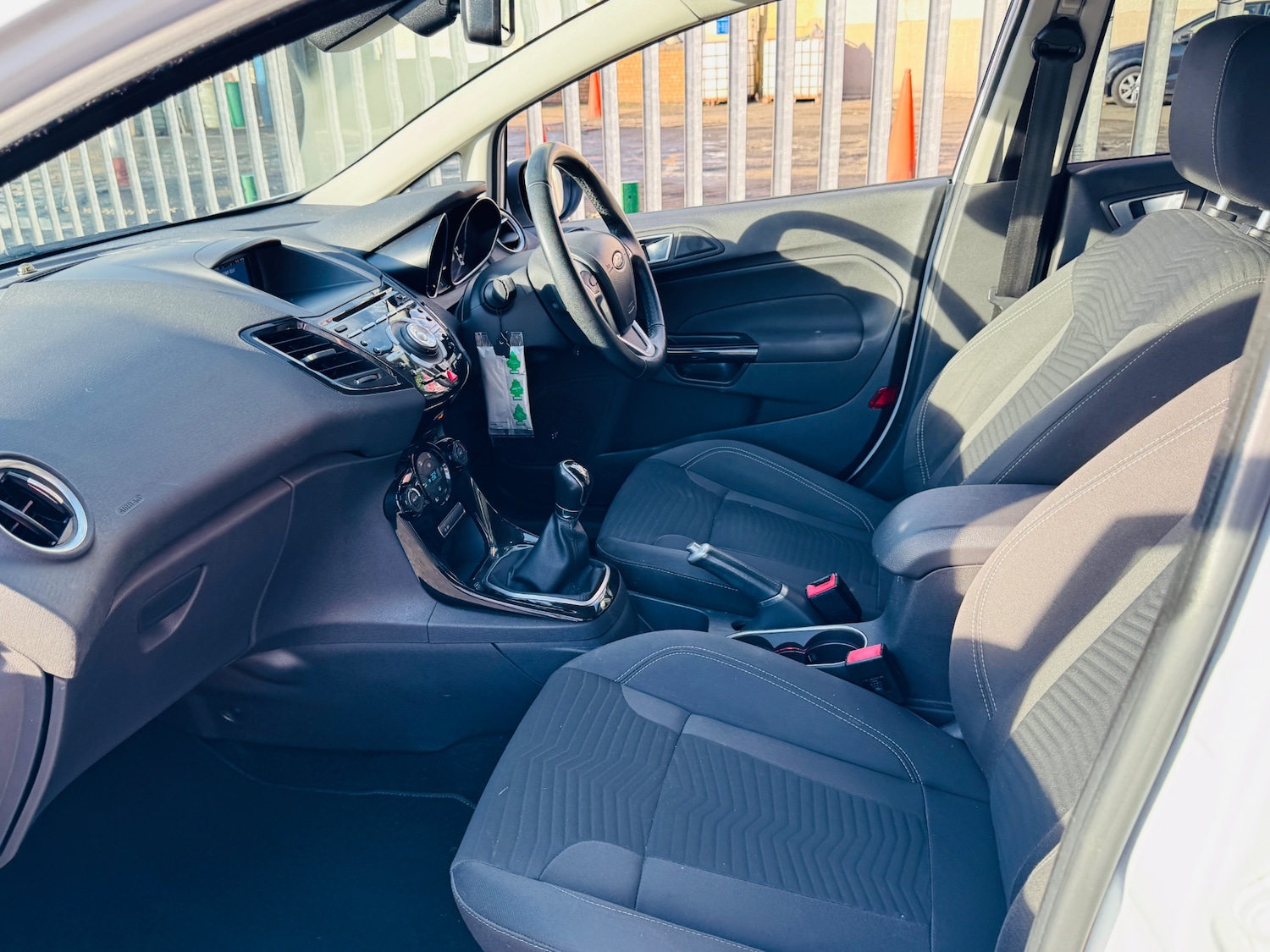 Used Ford Fiesta 2015 for sale - 76361659: Photo 15