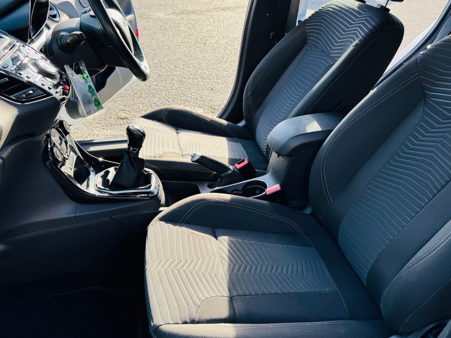 Used Ford Fiesta 2015 for sale - 76361659: Photo 5